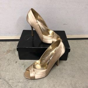 Steve Madden Gold heels